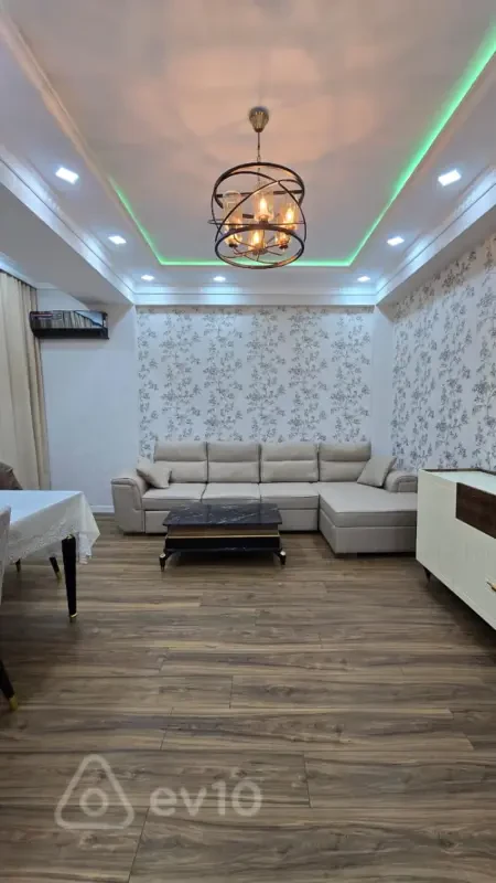 Satılır 3 otaqlı yeni tikili 70 m²