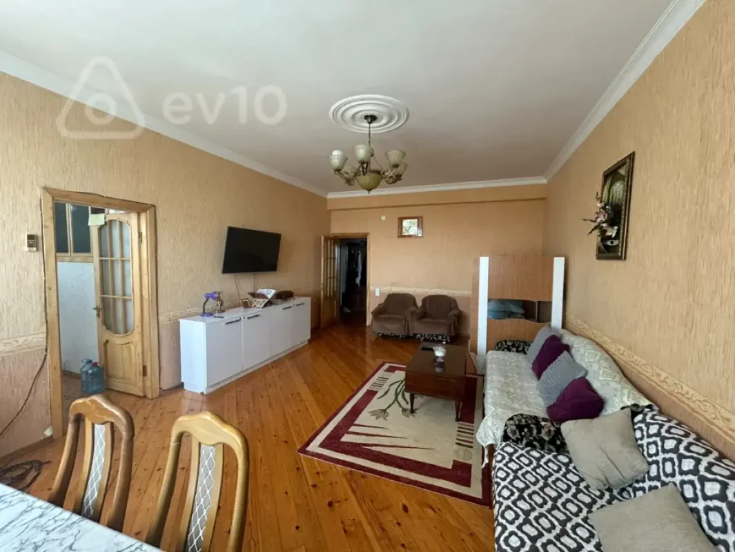Satılır 2 otaqlı yeni tikili 65 m²