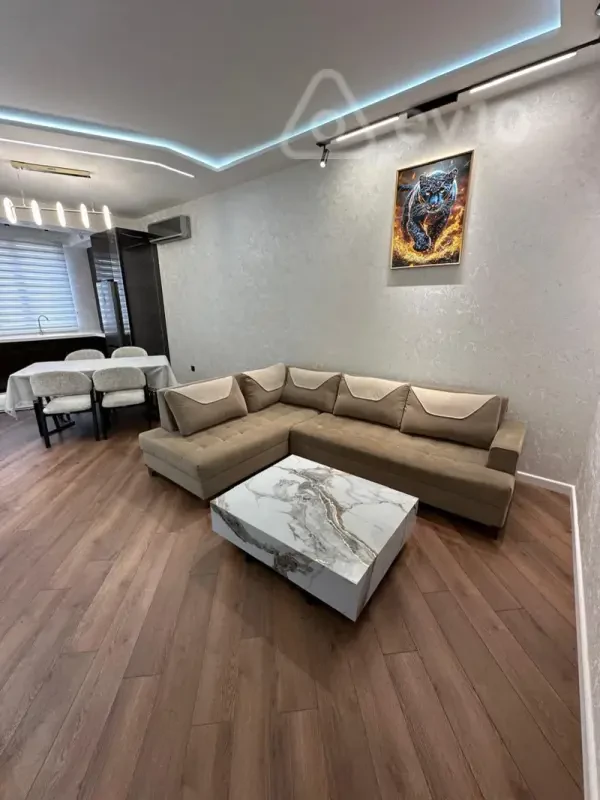Kirayə verilir 3 otaqlı yeni tikili 90 m²