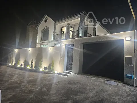 Satılır 7 otaqlı həyət evi 270 m² — Bakı, Səbail 7 otaq 270.00 m²