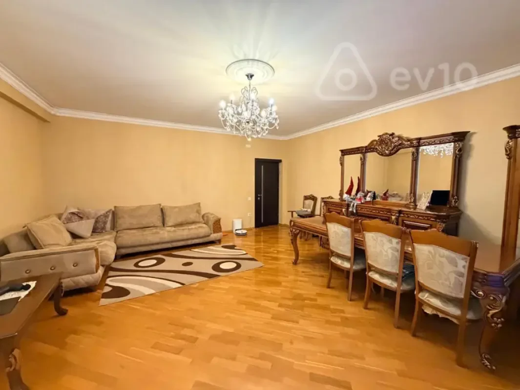 Satılır 2 otaqlı yeni tikili 110 m²