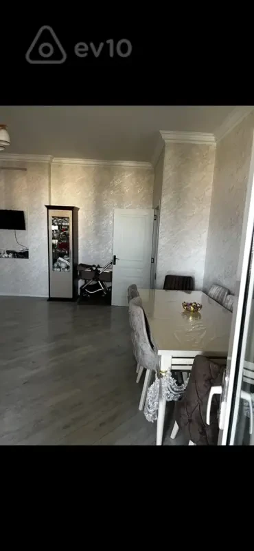 Satılır 2 otaqlı yeni tikili 75 m²
