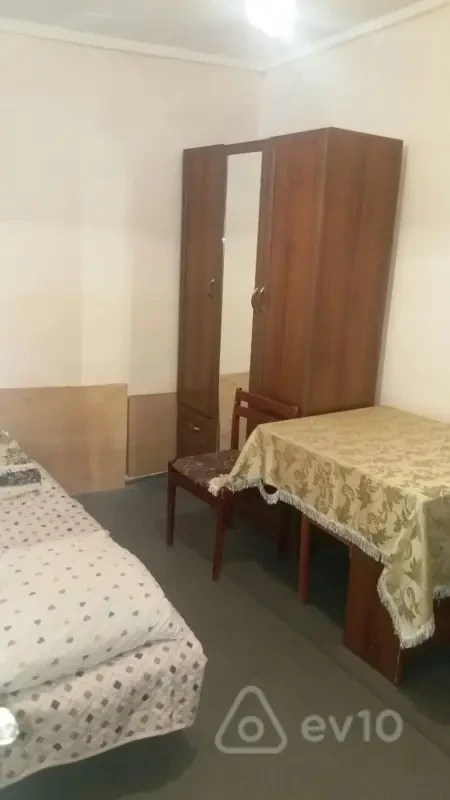 Kirayə verilir 1 otaqlı həyət evi 20 m²