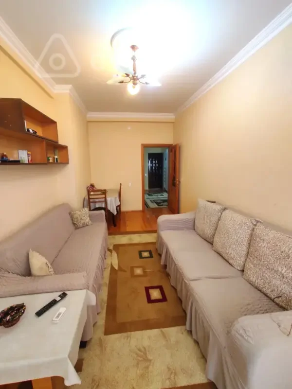 Kirayə verilir 2 otaqlı yeni tikili 82 m²