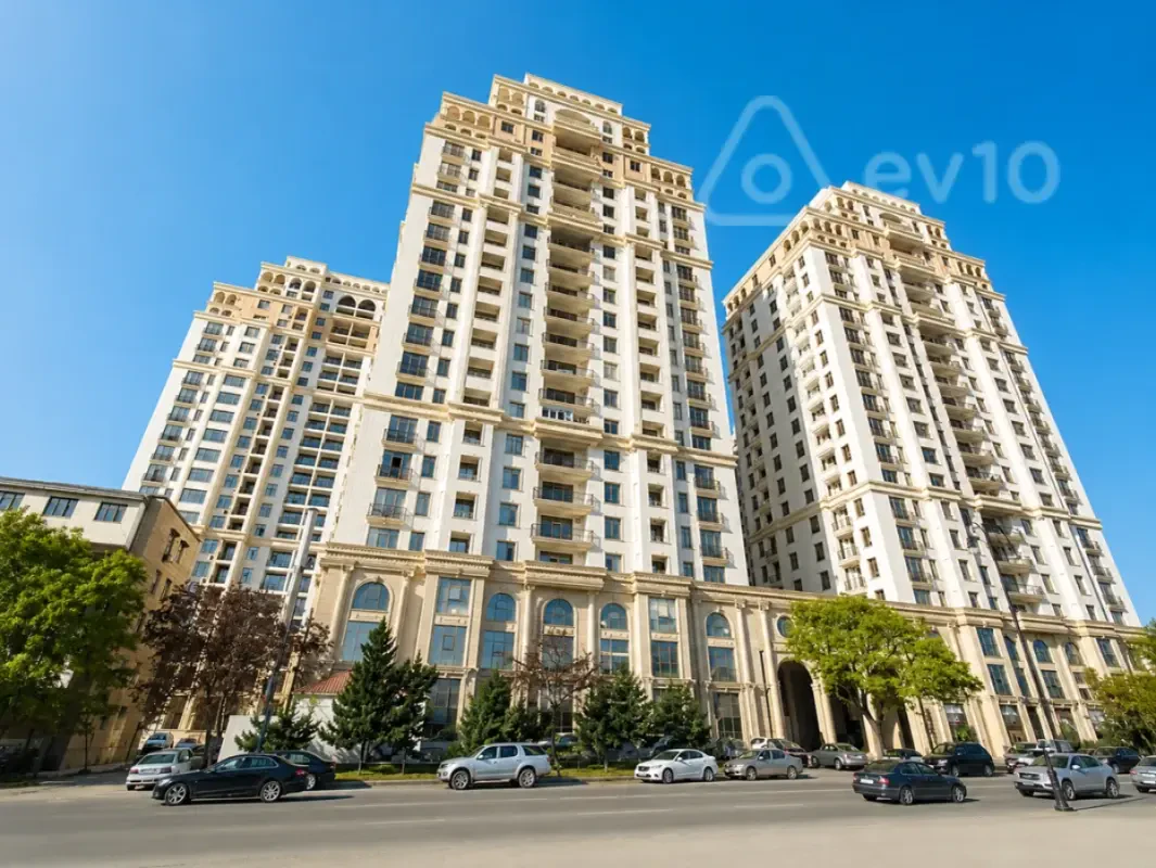 Kirayə verilir 3 otaqlı yeni tikili 175 m²