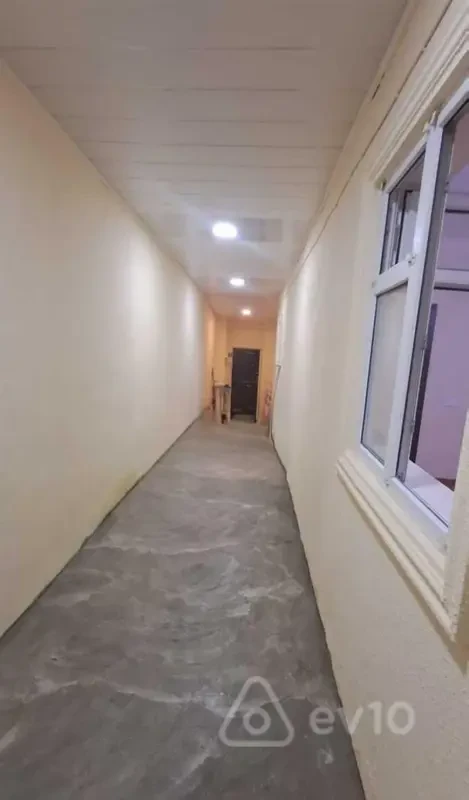 Satılır 5 otaqlı həyət evi 140 m²