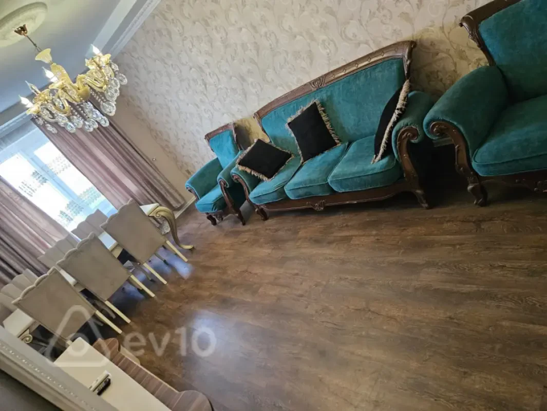 Kirayə verilir 2 otaqlı yeni tikili 82 m²