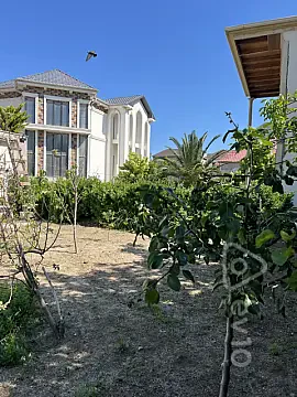 Satılır 5 otaqlı həyət evi 350 m² — Sumqayıt 5 otaq 350.00 m²