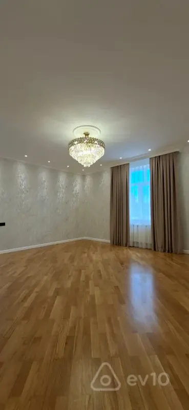 Satılır 3 otaqlı yeni tikili 114 m²