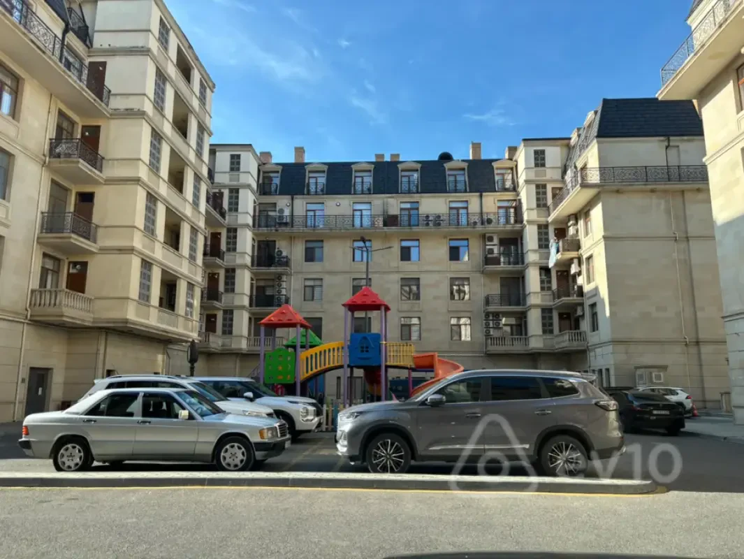 Kirayə verilir 3 otaqlı yeni tikili 110 m²
