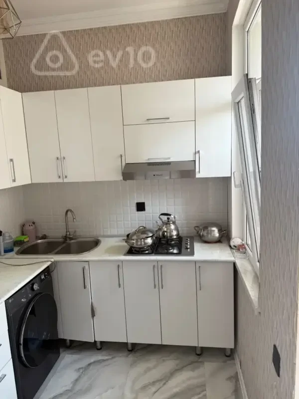 Satılır 2 otaqlı yeni tikili 63 m²