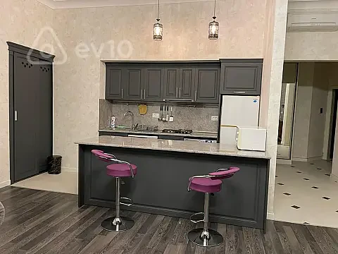 Kirayə verilir 2 otaqlı yeni tikili 90 m² — Bakı, Nərimanov 2 otaq 90.00 m²