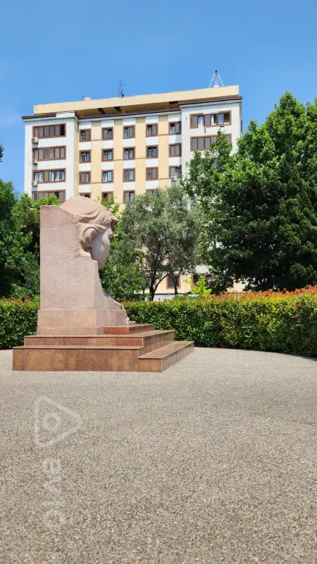 Satılır 3 otaqlı köhnə tikili 75 m²