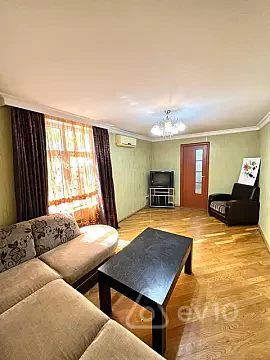 Kirayə verilir 2 otaqlı köhnə tikili 50 m² — Bakı, Yasamal 2 otaq 50.00 m²