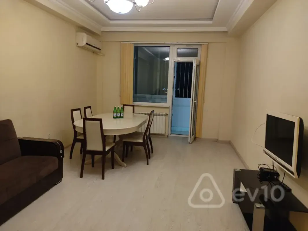 Kirayə verilir 3 otaqlı yeni tikili 110 m²