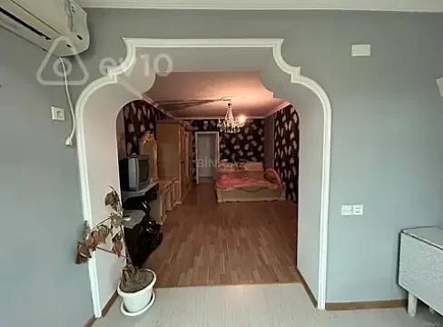Kirayə verilir 1 otaqlı köhnə tikili 40 m² — Bakı, Səbail 1 otaq 40.00 m²