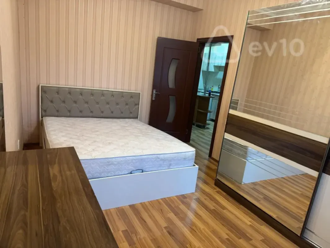 Kirayə verilir 3 otaqlı yeni tikili 80 m²