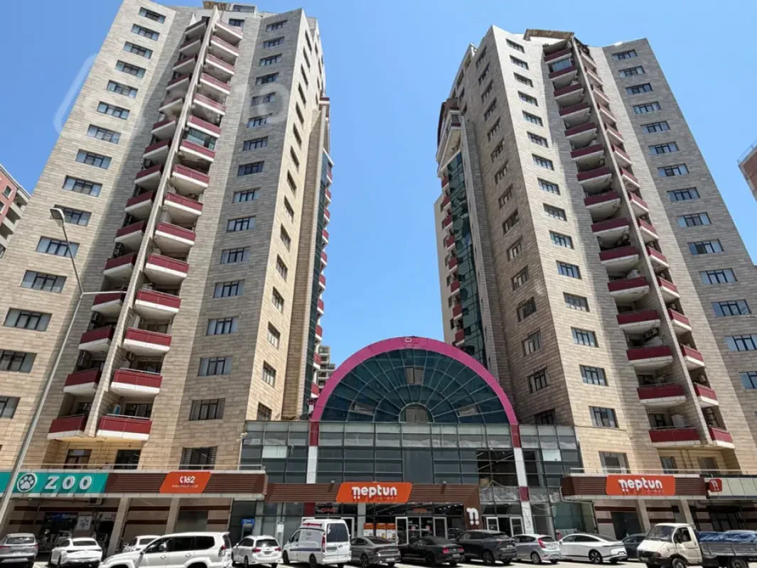 Satılır 2 otaqlı yeni tikili 98 m²