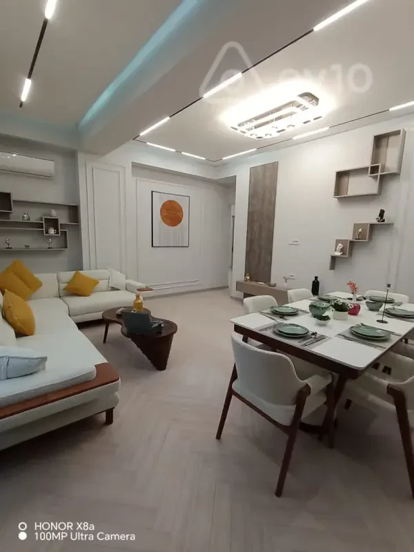 Satılır 3 otaqlı yeni tikili 125 m²
