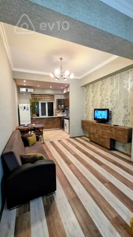 Kirayə verilir 3 otaqlı yeni tikili 80 m²