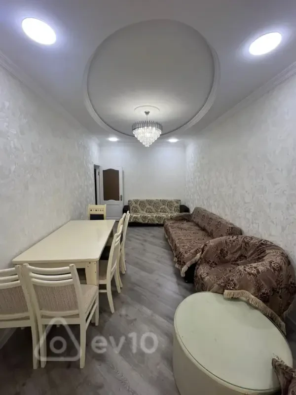 Kirayə verilir 2 otaqlı yeni tikili 70 m²