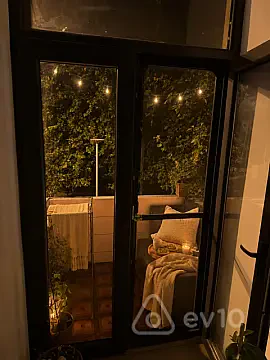Kirayə verilir 1 otaqlı köhnə tikili 30 m² — Bakı, Nizami 1 otaq 30.00 m²