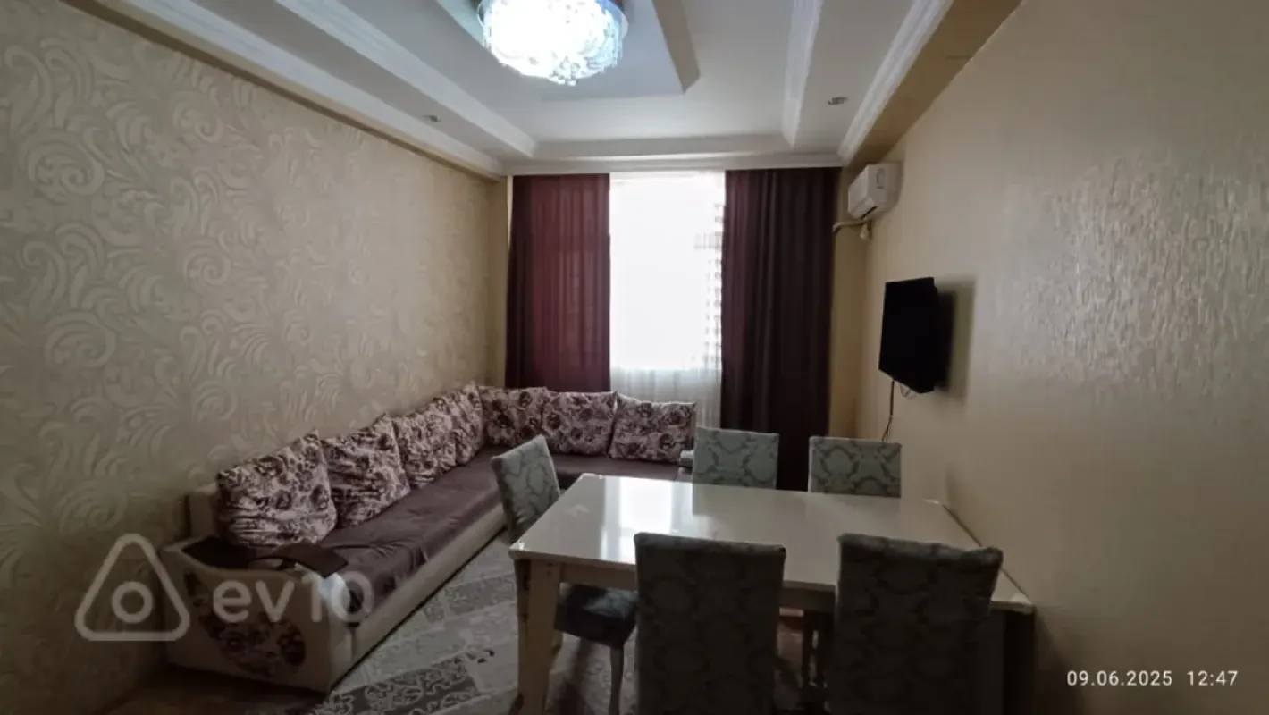Kirayə verilir 2 otaqlı yeni tikili 70 m²