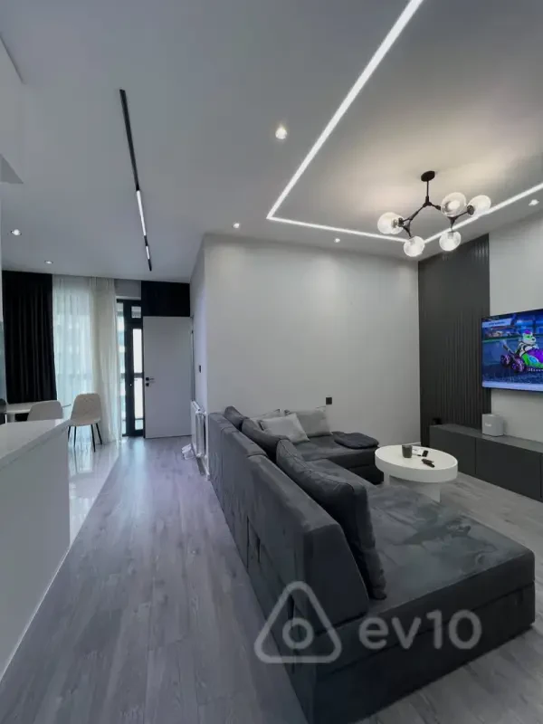 Kirayə verilir 2 otaqlı yeni tikili 52 m²