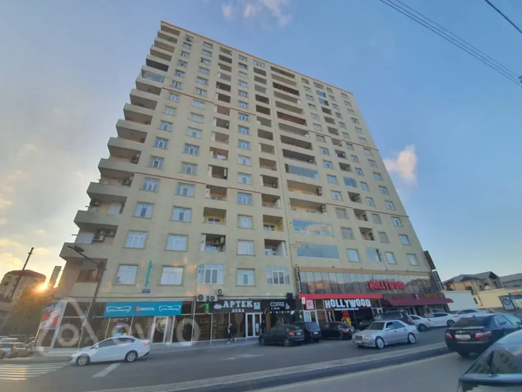 Kirayə verilir 3 otaqlı yeni tikili 130 m²