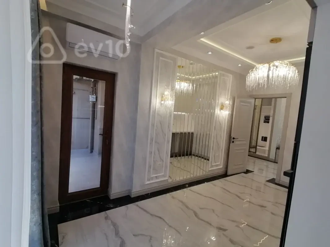 Satılır 3 otaqlı yeni tikili 99 m²