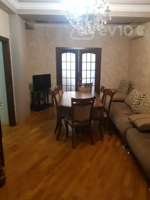 Kirayə verilir 3 otaqlı yeni tikili 90 m²