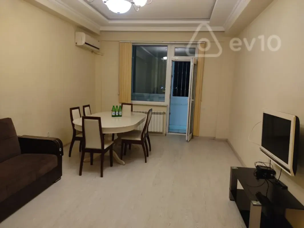 Kirayə verilir 3 otaqlı yeni tikili 110 m²