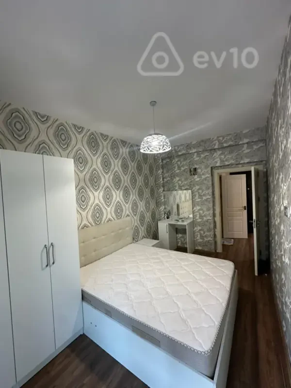 Kirayə verilir 2 otaqlı yeni tikili 50 m²