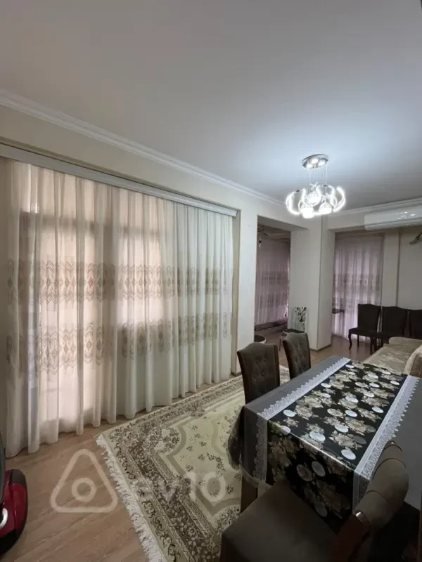 Kirayə verilir 2 otaqlı yeni tikili 80 m²