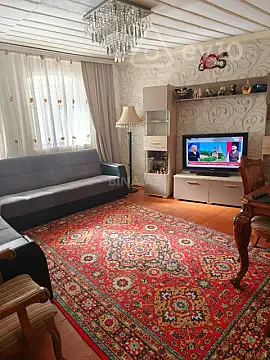 Kirayə verilir 3 otaqlı köhnə tikili 110 m² — Bakı, Nəsimi 3 otaq 110.00 m²