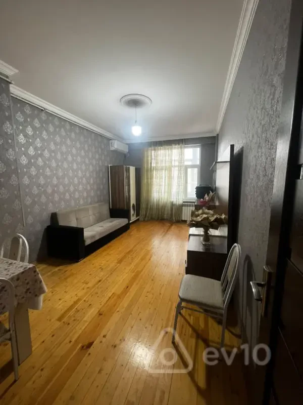 Kirayə verilir 2 otaqlı yeni tikili 65 m²