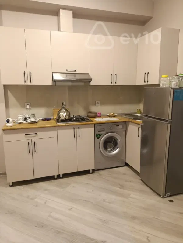 Kirayə verilir 2 otaqlı yeni tikili 70 m²