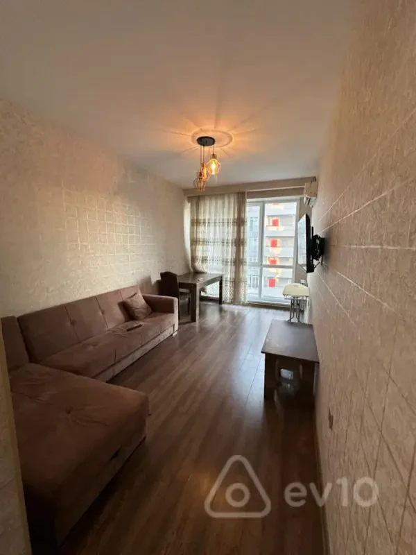 Kirayə verilir 2 otaqlı yeni tikili 45 m²