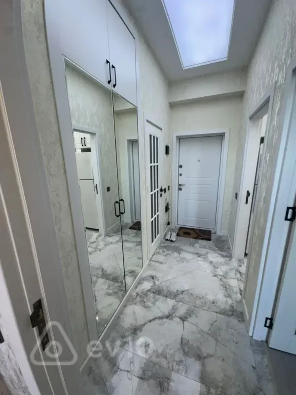 Kirayə verilir 2 otaqlı yeni tikili 80 m²