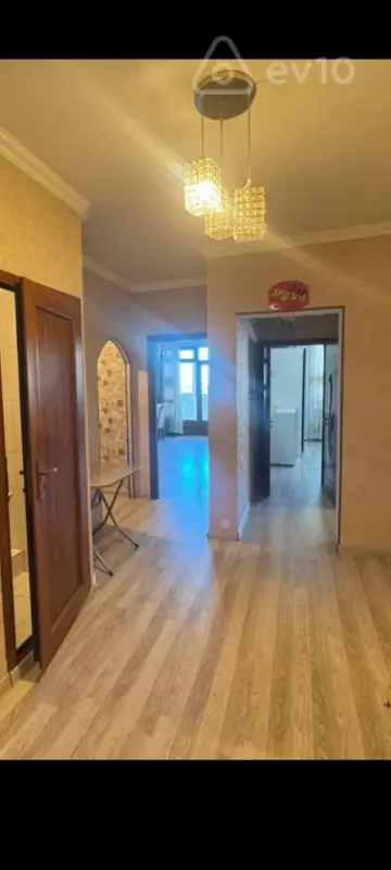 Kirayə verilir 3 otaqlı yeni tikili 80 m²