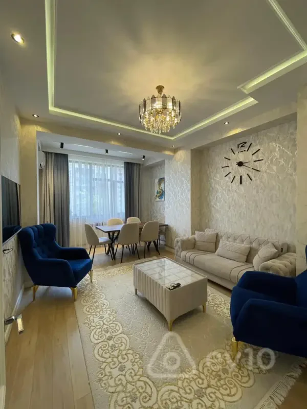 Kirayə verilir 2 otaqlı yeni tikili 75 m²