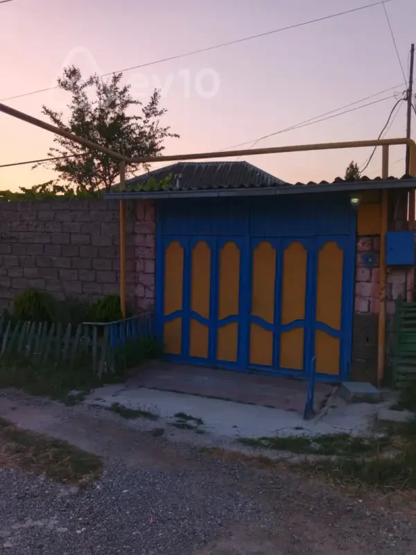Satılır 3 otaqlı həyət evi 63 m²