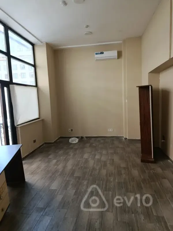 Kirayə verilir mənzil 25 m²