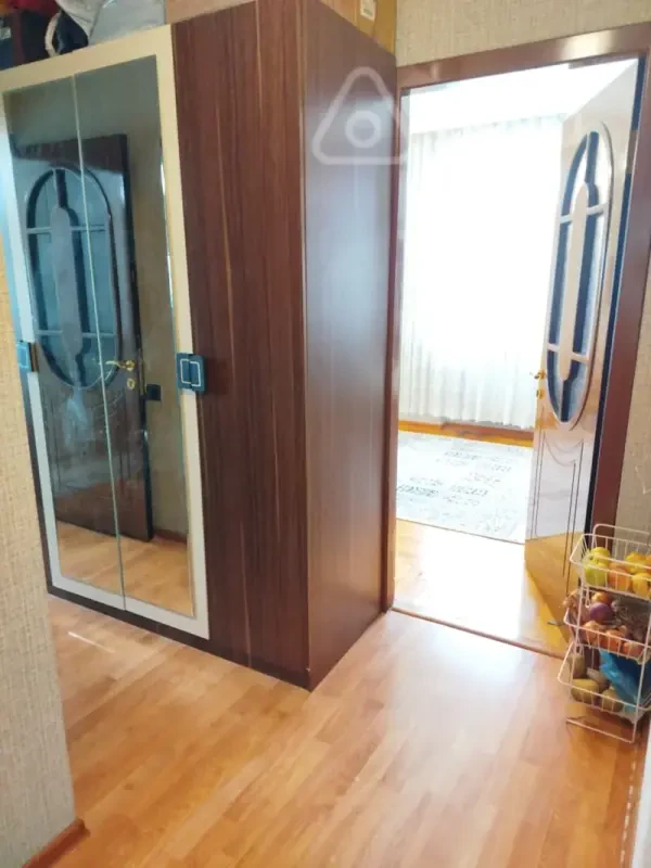 Satılır 2 otaqlı köhnə tikili 40 m²