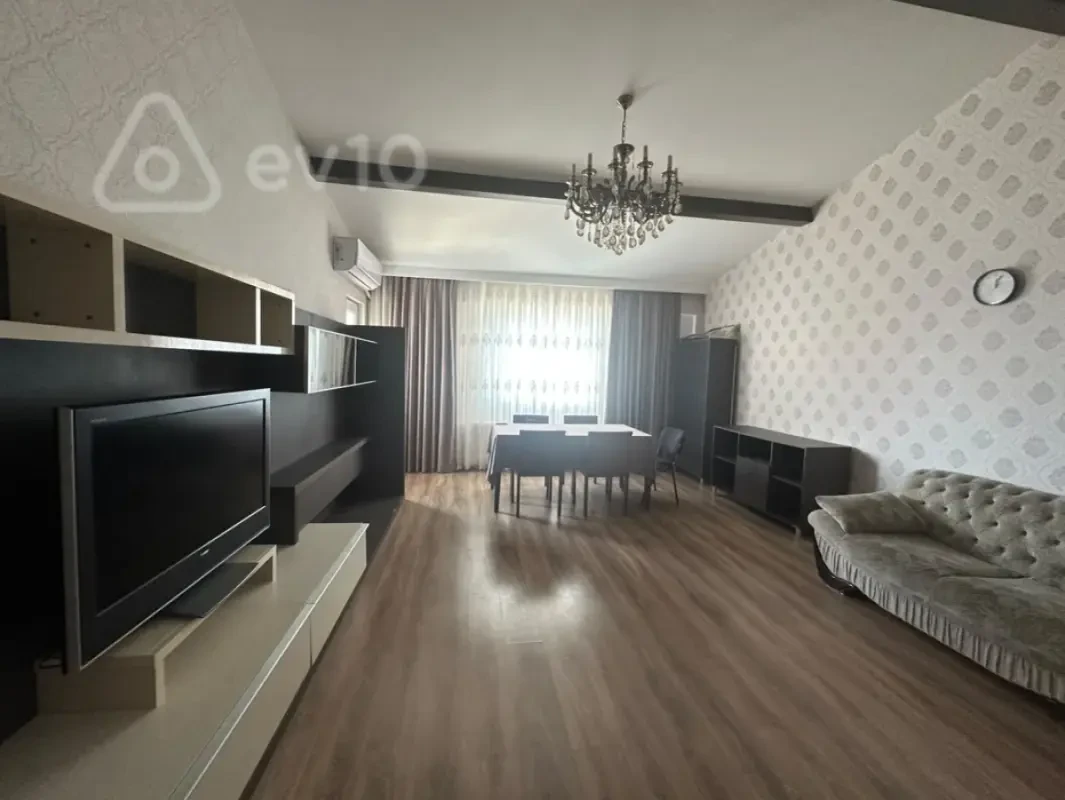 Kirayə verilir 2 otaqlı yeni tikili 100 m²