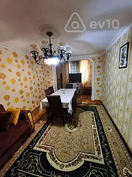 Kirayə verilir 2 otaqlı köhnə tikili 70 m² — Bakı, Səbail 2 otaq 70.00 m²