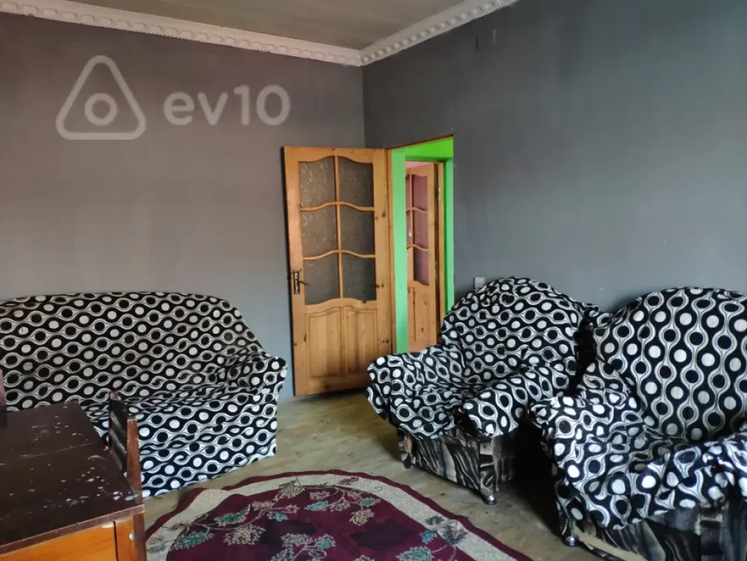 Kirayə verilir 4 otaqlı həyət evi 140 m²