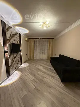 Kirayə verilir 3 otaqlı köhnə tikili 65 m² — Bakı, Nizami 3 otaq 65.00 m²