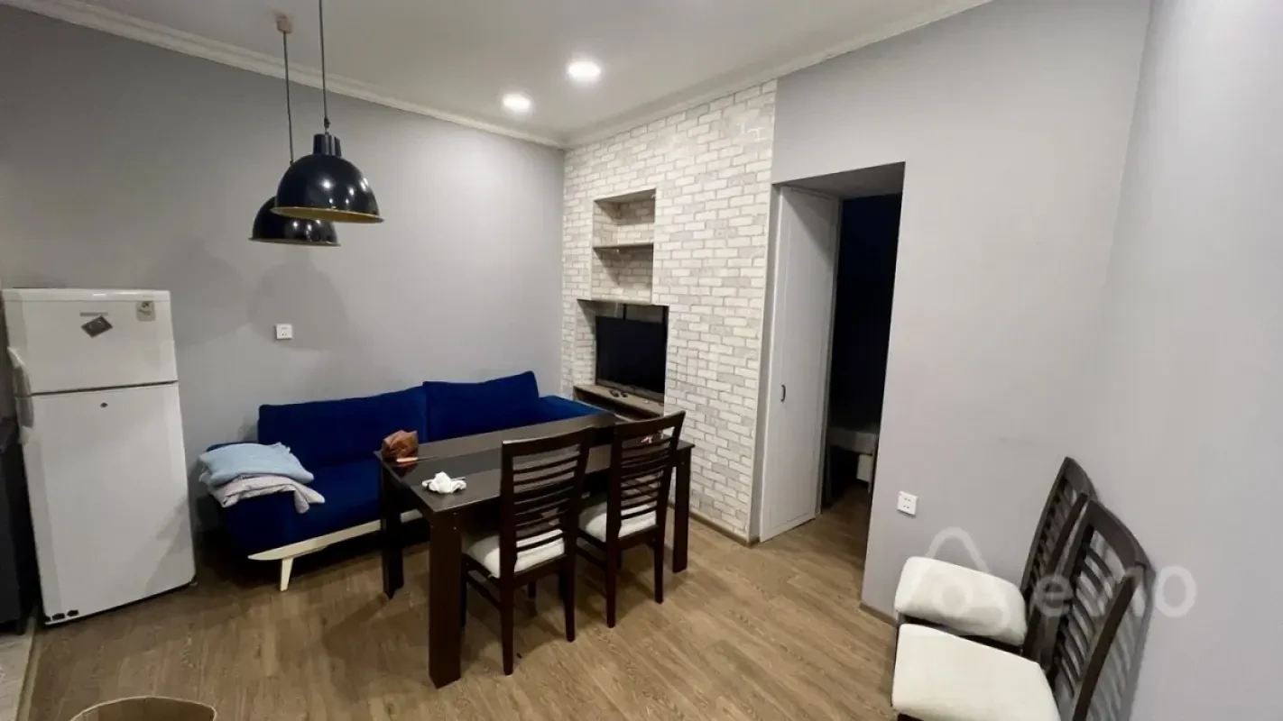 Kirayə verilir 2 otaqlı yeni tikili 45 m²