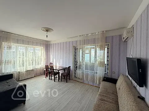 Kirayə verilir 2 otaqlı köhnə tikili 55 m² — Bakı, Nizami 2 otaq 55.00 m²